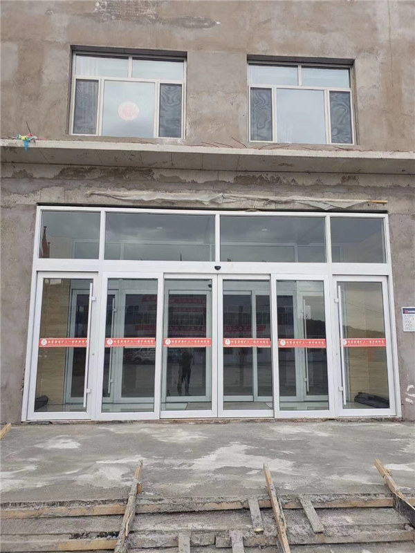 西安肯德基門_漢中玻璃頂價格_寶雞鋼結構房屋定制